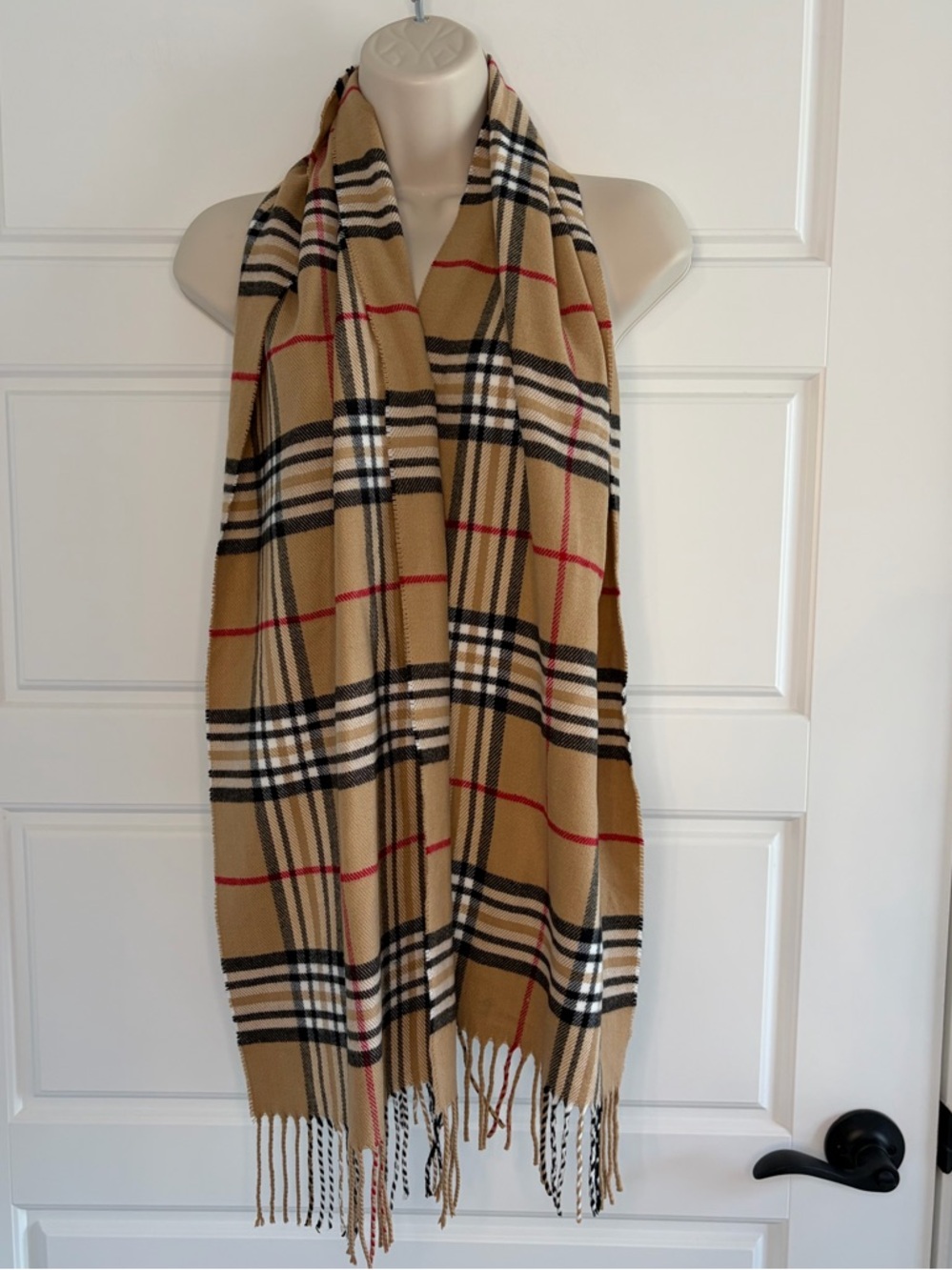 Burberry style Plaid Cashmere Feel Italy Design Soft Scarf Fringe Classic Luxury